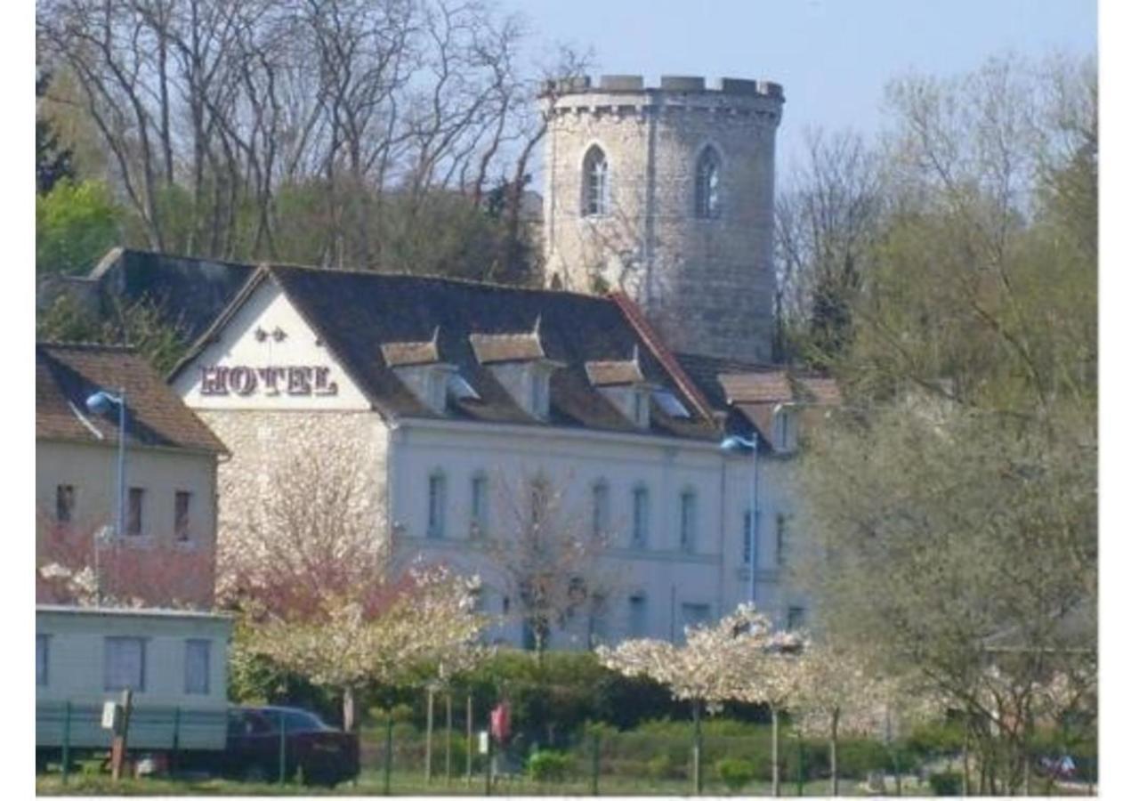 Hotel De La Tour Pont-de-l'Arche Luaran gambar